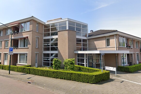 Ameroyenhof 21
