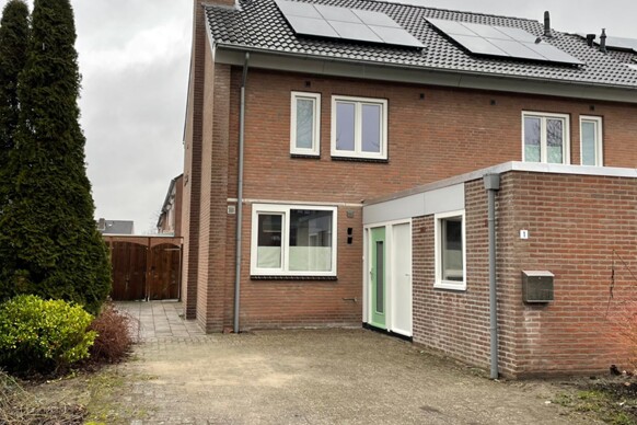 Andoornstraat 1